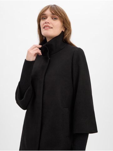 Zero  Mantel in schwarz