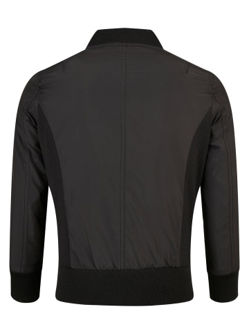 Urban Classics Urban Classics in black