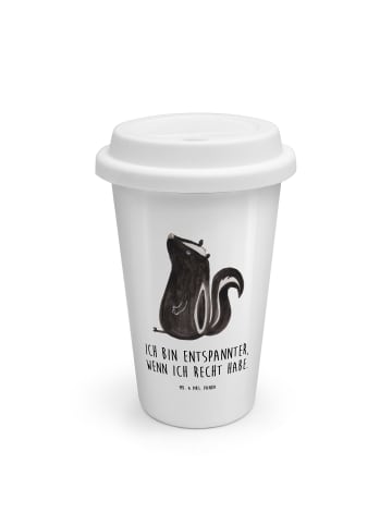 Mr. & Mrs. Panda Keramikbecher Stinktier Sitzen mit Spruch in Weiß