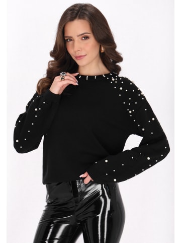 faina Women Sweater in Black