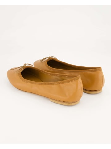 Zahira Ballerinas in Braun