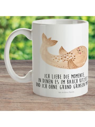 Mr. & Mrs. Panda Kunststoffbecher Robbe Liegen mit Spruch in Weiß