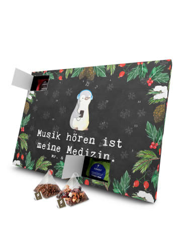 Mr. & Mrs. Panda Adventskalender Pinguin Musik hören mit Spruch in Kreidetafel