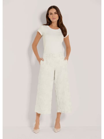 MADELEINE Weite Bügelfaltenhose mit Stickerei in perlweiß