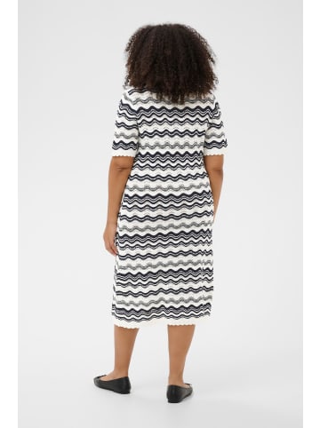 KAFFE curve Kleid KCania Regular fit in Chalk/Midnight M. Wavy Lines