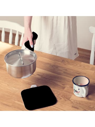 Mr. & Mrs. Panda Topflappen Design Frame Barfuß Wiese mit Spruch in Keine Angabe