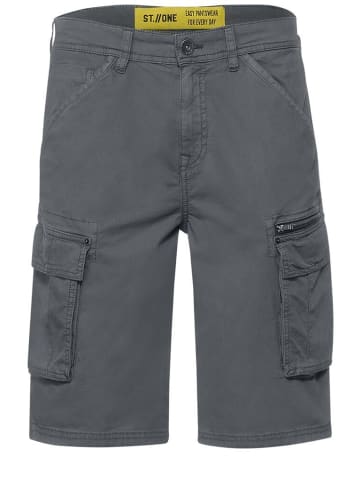 Street One Short in steel grey