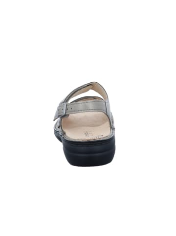 Finn Comfort Sandale in silber