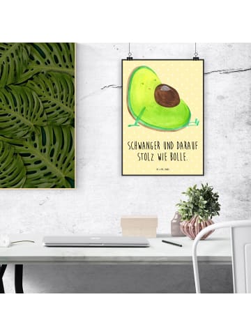 Mr. & Mrs. Panda Wandposter Avocado Schwangerschaft mit Spruch in Gelb Pastell