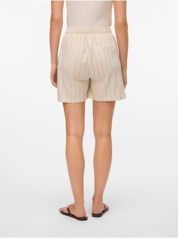 Vero Moda Shorts in Oatmeal