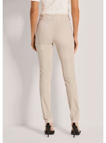 MADELEINE Schlanke Hose zum Schlüpfen in kiesel