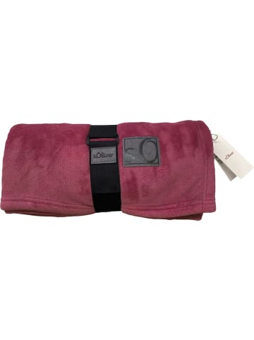 s.Oliver Wohndecke in bordeauxrot