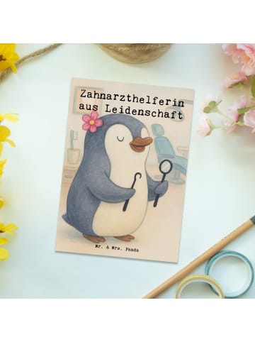 Mr. & Mrs. Panda Postkarte Zahnarzthelferin Leidenschaft Design ... in Weiß