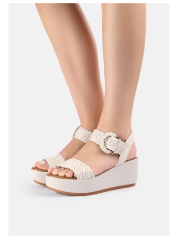 INUOVO Sandalen in Cream