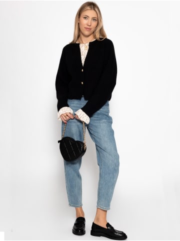 SASSYCLASSY Langarm Spitzenshirt mit Volantärmeln in Creme