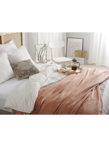 Beliani Kuscheldecke TERKE in Braun - (W) 200 x (H) 2 x (L) 220 cm