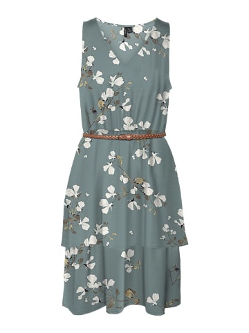 Vero Moda Mehrlagiges Kleid in Green Milieu