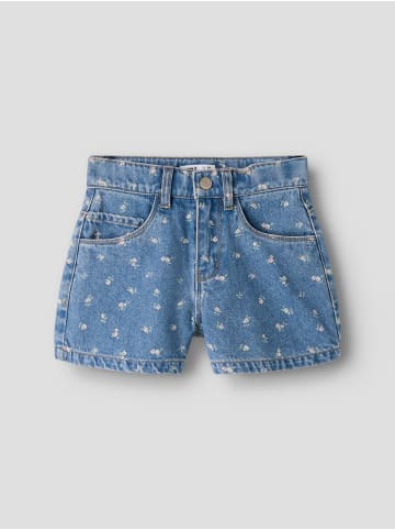 name it Shorts in Light Blue Denim
