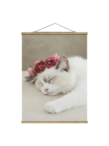 WALLART Stoffbild mit Posterleisten - Schlafende Katze mit Rosen in Weiß