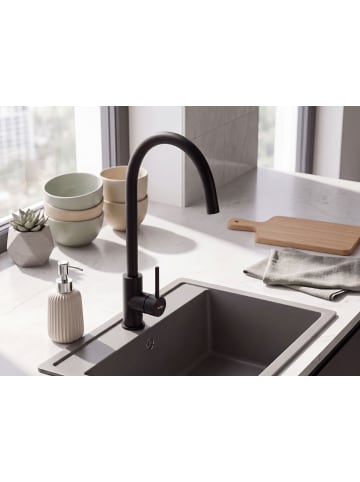 Beliani Küchenarmatur KONASHEN in Schwarz - (W) 21 x (H) 40 x (L) 5 cm