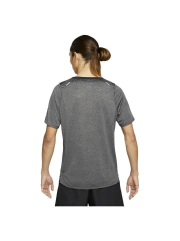 Nike Rundhals T-Shirt für Damen in schwarz