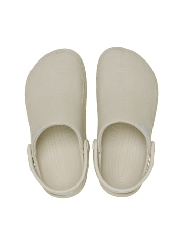 Crocs Classic Crafted Clog – flacher Slipper zum Hineinschlüpfen Beige