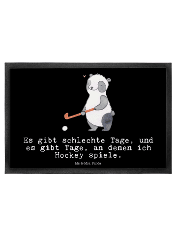 Mr. & Mrs. Panda Fußmatte Panda Hockey spielen mit Spruch in Schwarz