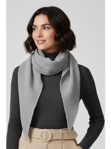 Faera Weicher Strickschal mit dezenter Struktur in Grau