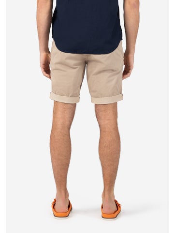 Timezone Feine Chino Shorts mit umgeschlagenem Saum in Beige