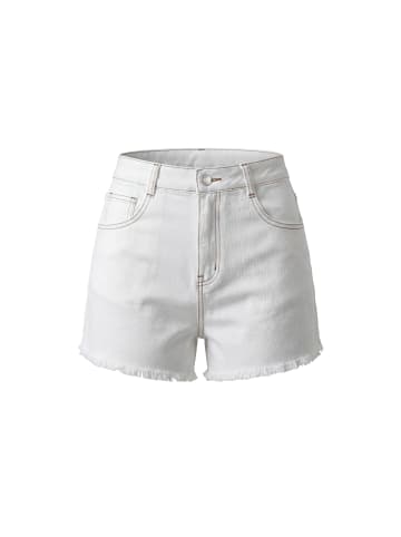 faina Women Shorts in White
