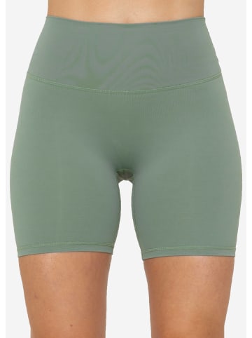SASSYCLASSY Kurze Sportleggings in Grün