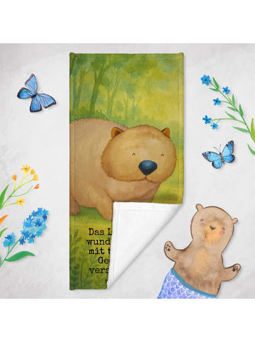 Mr. & Mrs. Panda Badehandtuch Wombat Design mit Spruch in Weiß