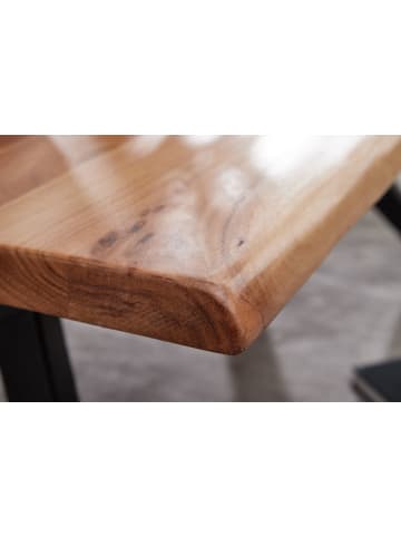 KADIMA DESIGN Couchtisch 115x37x64 cm Akazie Massivholz / Metall Baumkante, Design