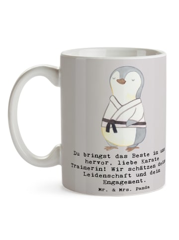 Mr. & Mrs. Panda Tasse Karate Trainerin mit Spruch in Grau Pastell