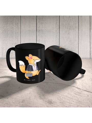 Mr. & Mrs. Panda Kaffeebecher Juristin Humor mit Spruch in Schwarz