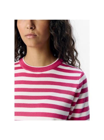 Object Pullover in Raspberry Sorbet