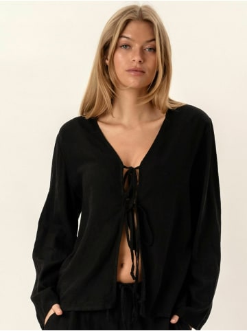 ITS MAY Top Bow in Black