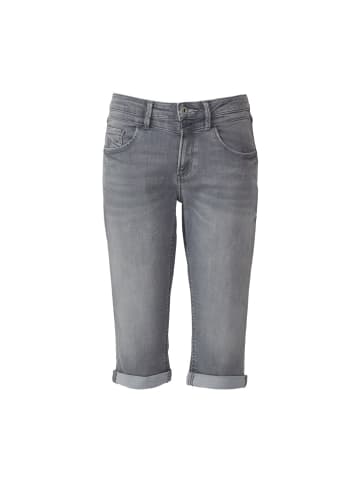 Q/S designed by Capri in Grau