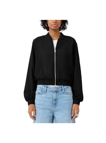 Q/S designed by Jacke in Schwarz