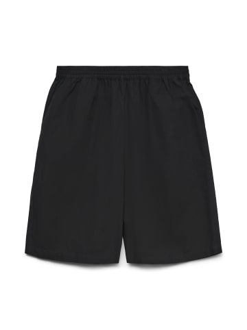Vero Moda Bermuda Shorts in Black