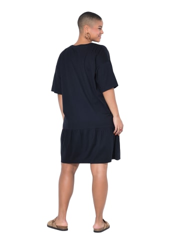 Studio Untold Midikleid in schwarz