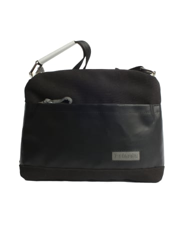 7CLOUDS Umhängetasche Roslyn 7.1 in black