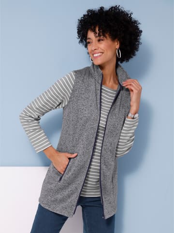 Sieh an! Strickfleece-Weste in steingrau-meliert