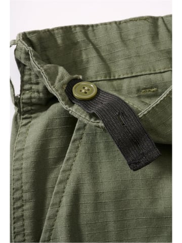 Brandit Cargo Shorts in olive