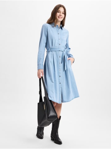 Marie Lund Kleid in hellblau - 0001
