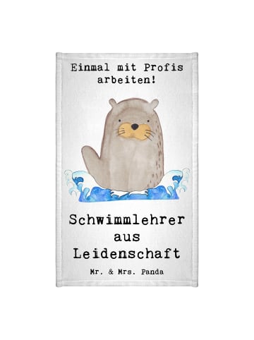 Mr. & Mrs. Panda Gäste Handtuch Schwimmlehrer Leidenschaft mit S... in Weiß