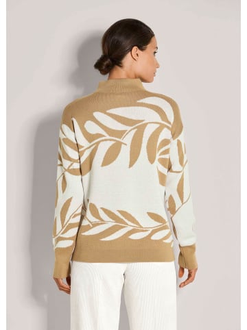MADELEINE Moderner Winterpullover mit floralem Strickmuster in caramel / wollweiß