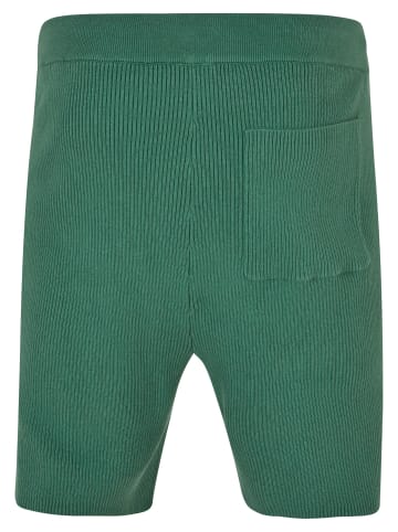 Urban Classics Shorts in grün