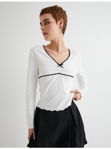 KOTON T-shirt in Ekru