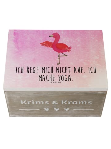 Mr. & Mrs. Panda Holzkiste Flamingo Yoga mit Spruch in Aquarell Pink